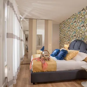  Apartment Mytale Luxury Spagna Italy